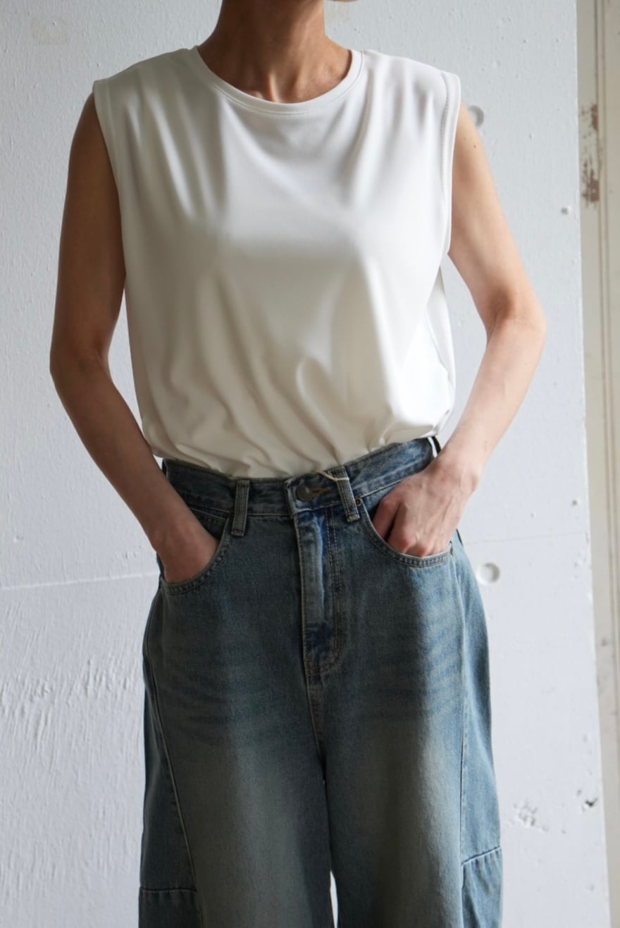 106051178_97ffa0cb9c4cc9cd9ea1d9069abd5729