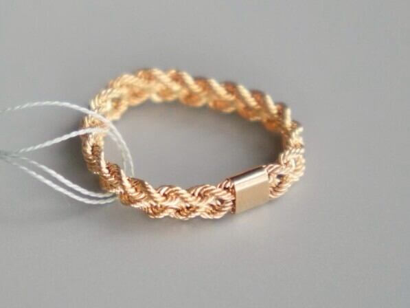 108730195_4304343e2f48013200b09b8eae34398f